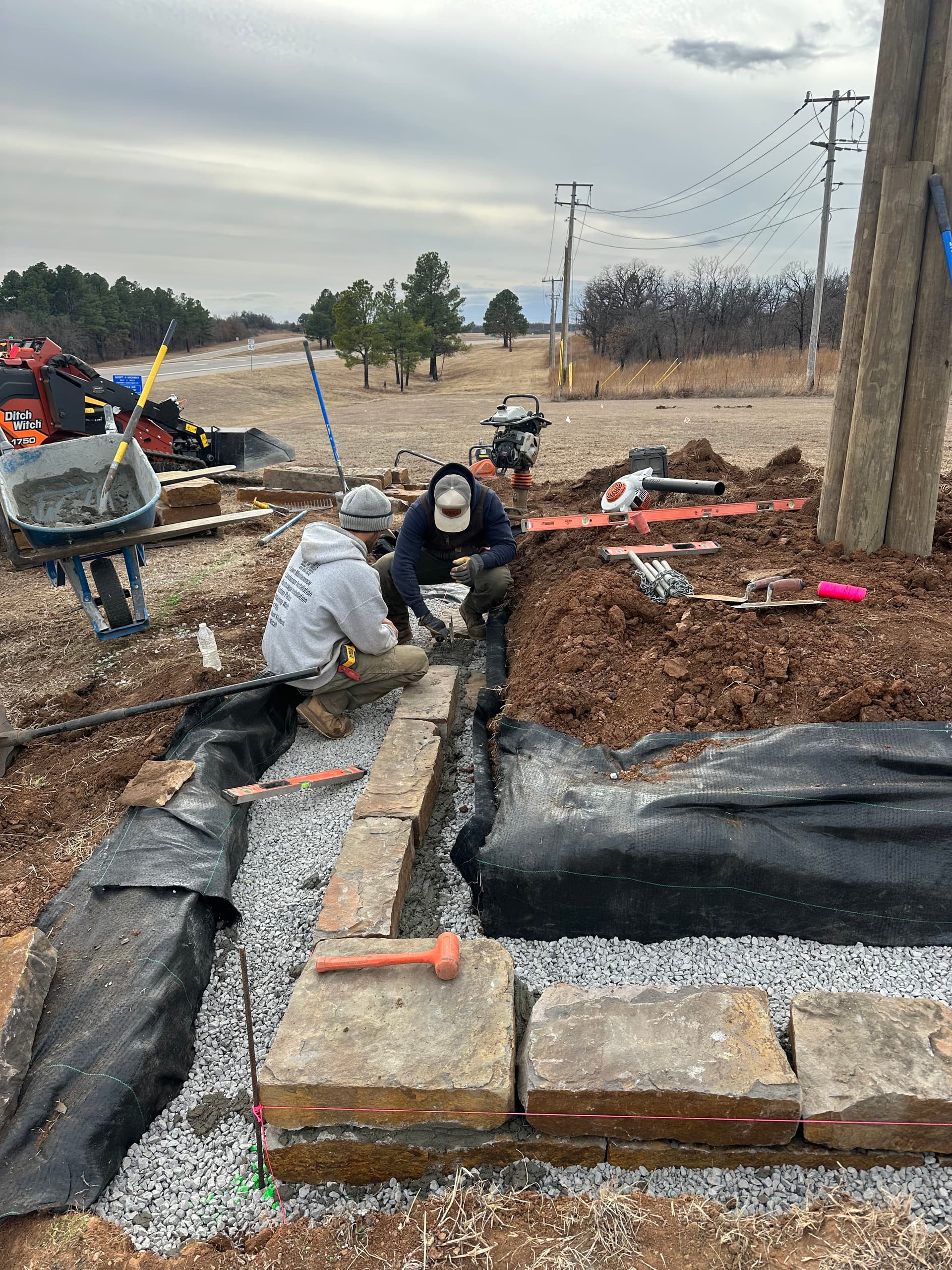 Gallery photos for Crafting a Stunning Entrance at Lake Carl Blackwell: Image #9