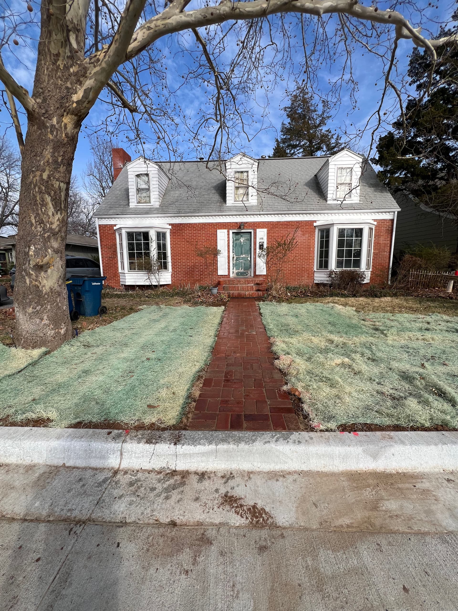 Gallery photos for Crafted Elegance with Recycled Brick Pavers: Image #2